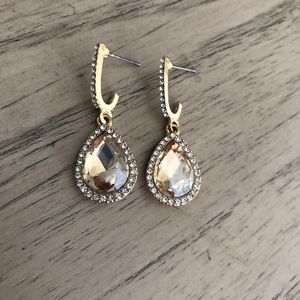 Kendra Scott Pear Shaped Earrings